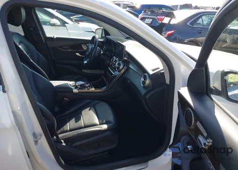 2016 Mercedes-Benz Glc 300 из США, поврежденный, VIN WDC0G4JB1GF057943